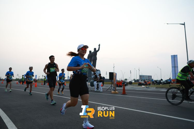Race photo from ISOPlus Run 2024 Jakarta