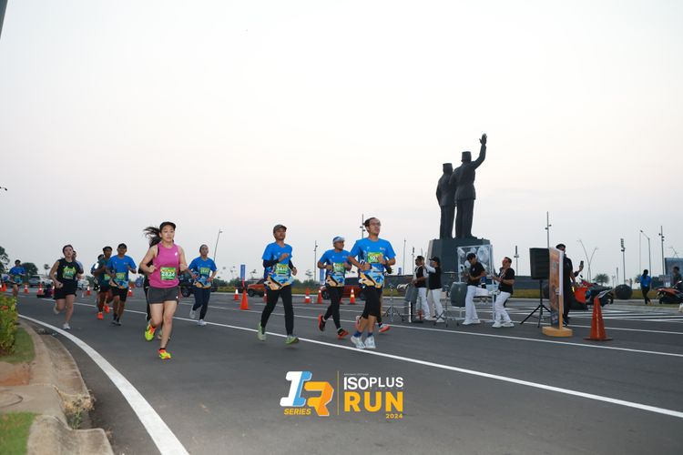 Race photo from ISOPlus Run 2024 Jakarta