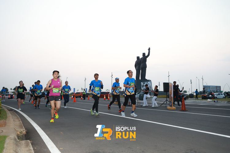 Race photo from ISOPlus Run 2024 Jakarta