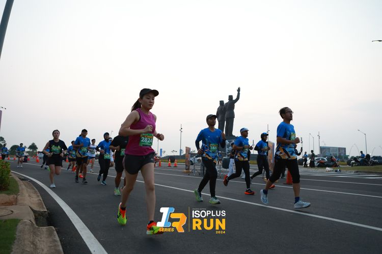 Race photo from ISOPlus Run 2024 Jakarta