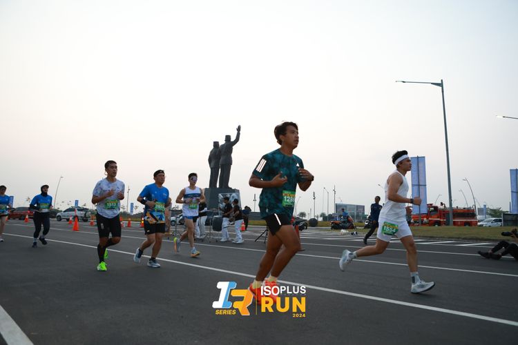 Race photo from ISOPlus Run 2024 Jakarta