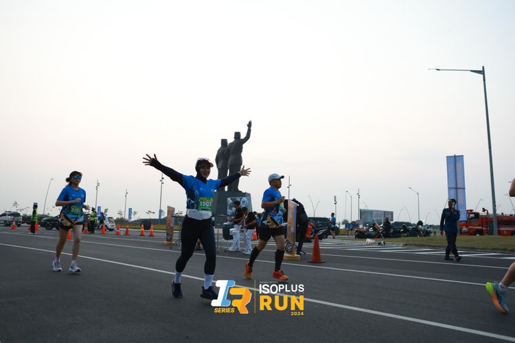 Race photo from ISOPlus Run 2024 Jakarta