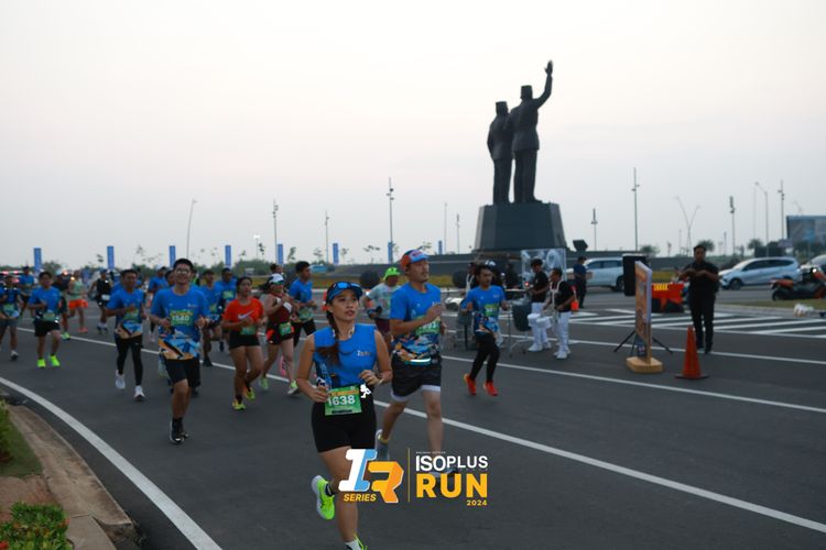 Race photo from ISOPlus Run 2024 Jakarta