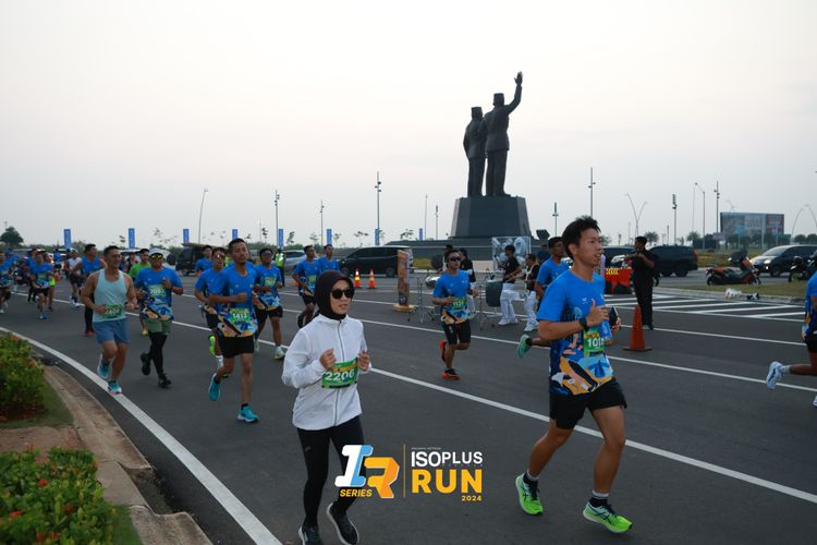 Race photo from ISOPlus Run 2024 Jakarta