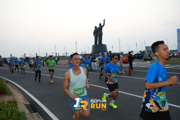Race photo from ISOPlus Run 2024 Jakarta