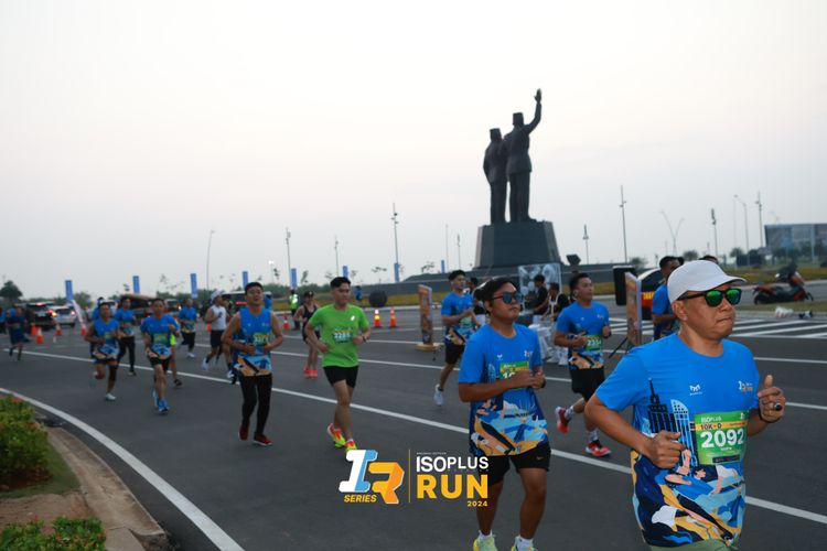 Race photo from ISOPlus Run 2024 Jakarta