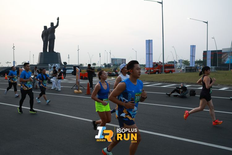 Race photo from ISOPlus Run 2024 Jakarta