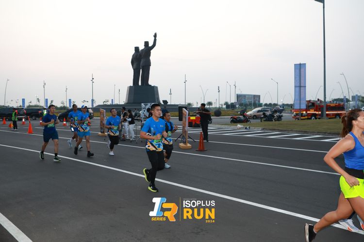 Race photo from ISOPlus Run 2024 Jakarta