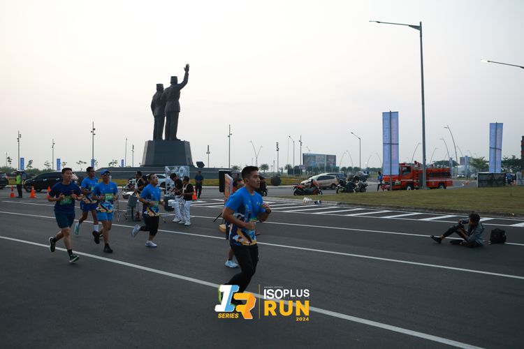 Race photo from ISOPlus Run 2024 Jakarta