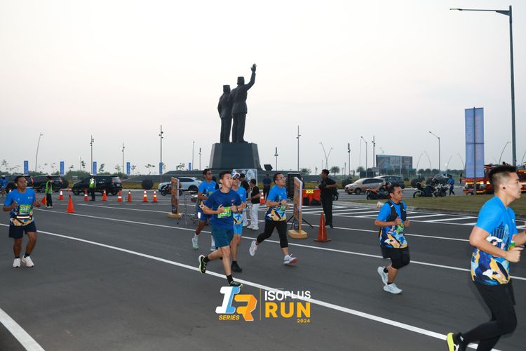 Race photo from ISOPlus Run 2024 Jakarta