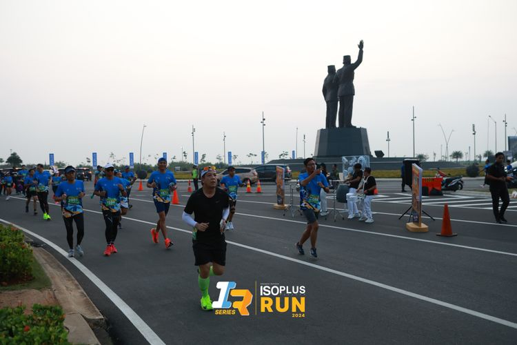 Race photo from ISOPlus Run 2024 Jakarta