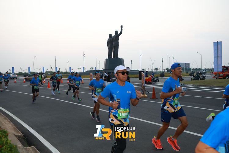 Race photo from ISOPlus Run 2024 Jakarta