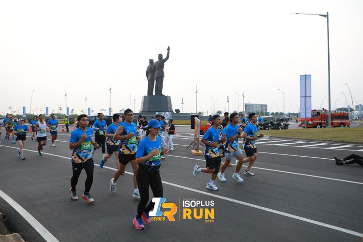 Race photo from ISOPlus Run 2024 Jakarta