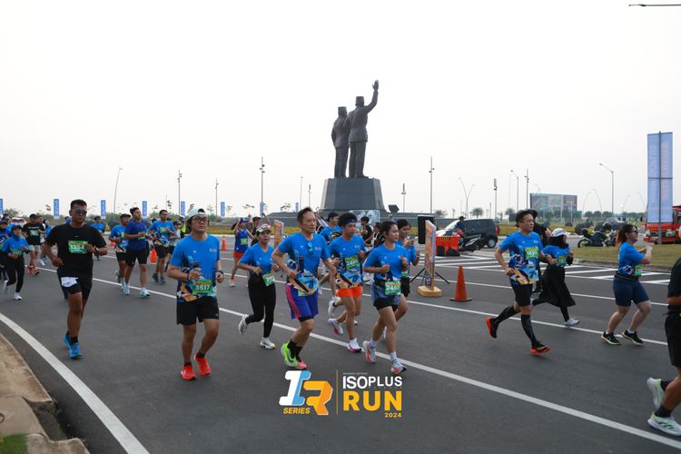 Race photo from ISOPlus Run 2024 Jakarta