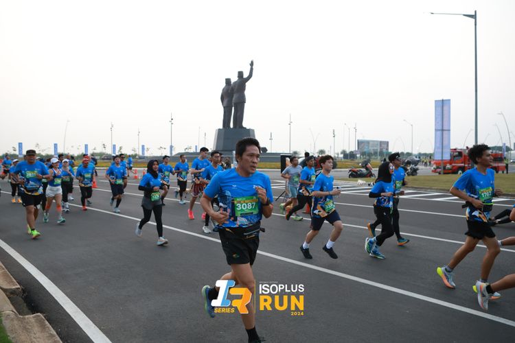 Race photo from ISOPlus Run 2024 Jakarta