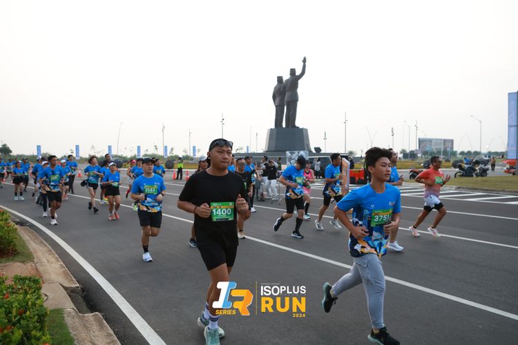 Race photo from ISOPlus Run 2024 Jakarta