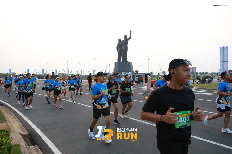 Race photo from ISOPlus Run 2024 Jakarta