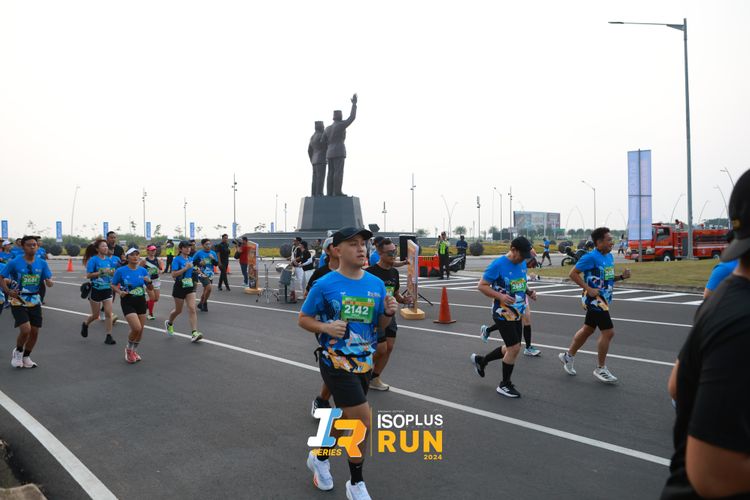 Race photo from ISOPlus Run 2024 Jakarta