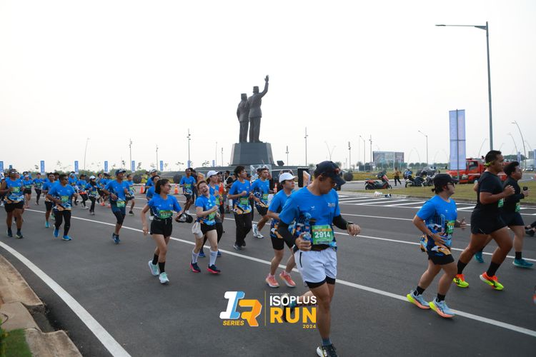 Race photo from ISOPlus Run 2024 Jakarta