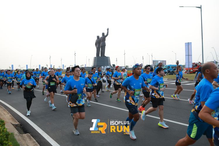 Race photo from ISOPlus Run 2024 Jakarta