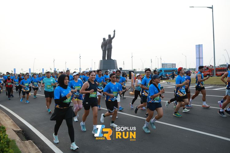 Race photo from ISOPlus Run 2024 Jakarta