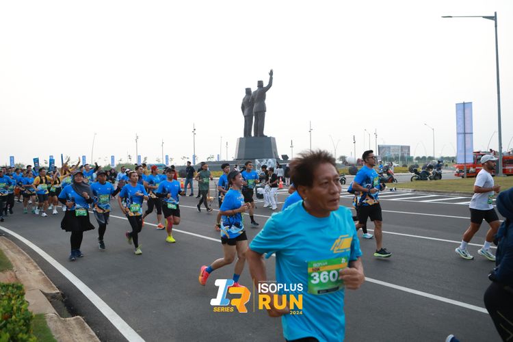 Race photo from ISOPlus Run 2024 Jakarta