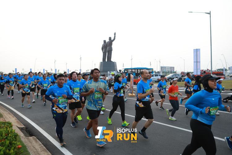 Race photo from ISOPlus Run 2024 Jakarta