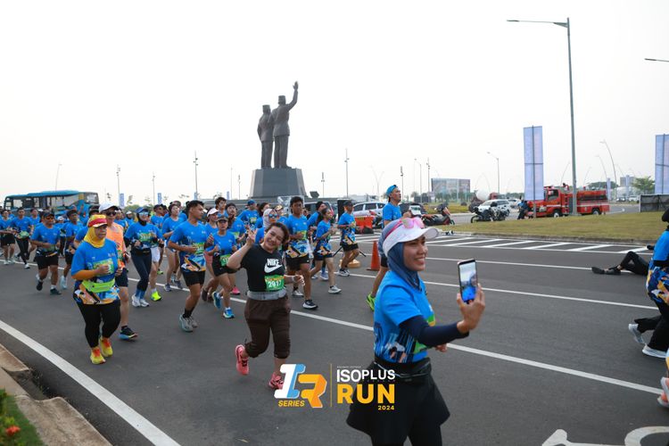 Race photo from ISOPlus Run 2024 Jakarta