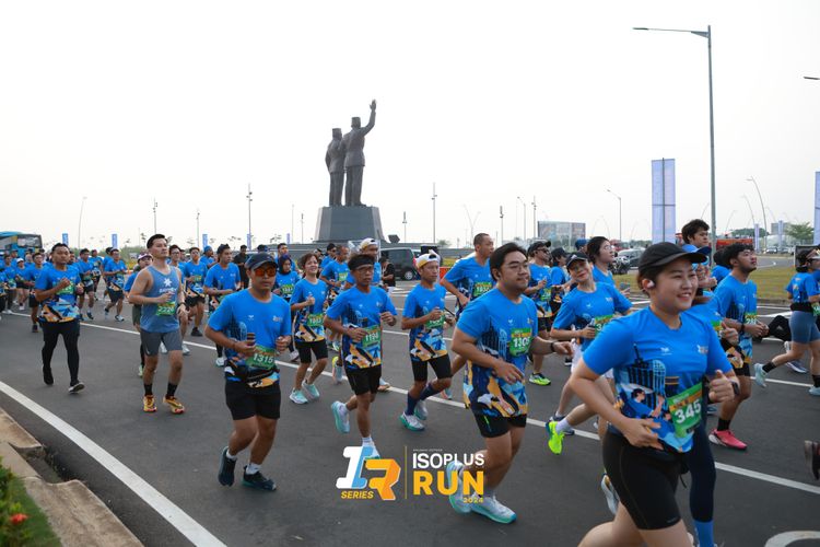 Race photo from ISOPlus Run 2024 Jakarta