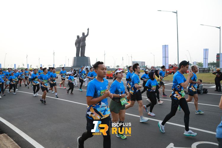 Race photo from ISOPlus Run 2024 Jakarta