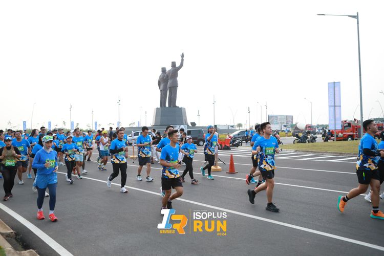 Race photo from ISOPlus Run 2024 Jakarta