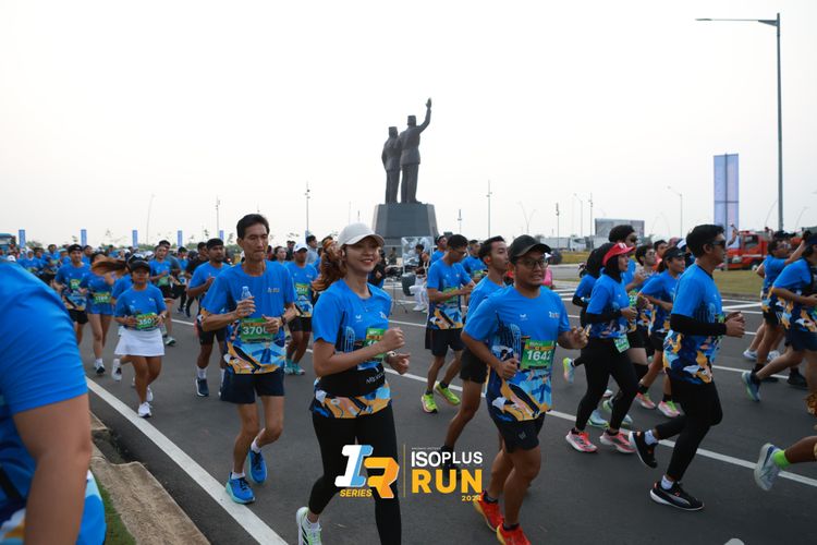 Race photo from ISOPlus Run 2024 Jakarta