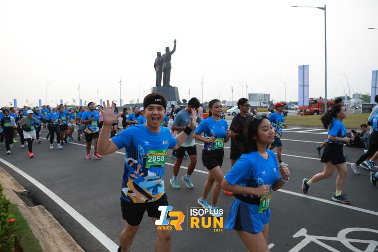 Race photo from ISOPlus Run 2024 Jakarta