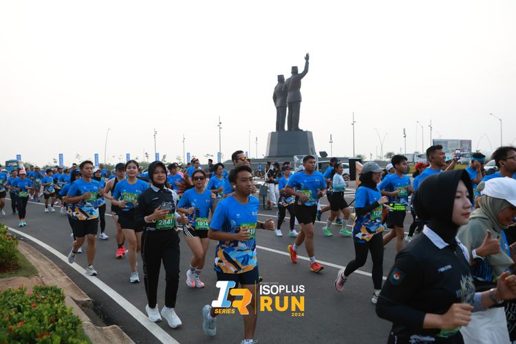 Race photo from ISOPlus Run 2024 Jakarta