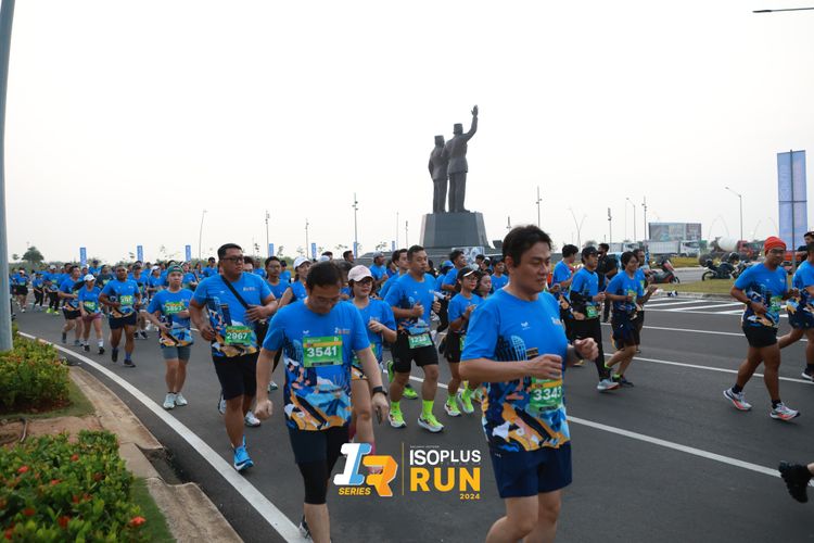 Race photo from ISOPlus Run 2024 Jakarta