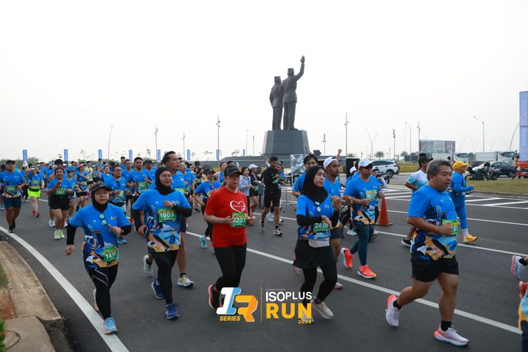 Race photo from ISOPlus Run 2024 Jakarta