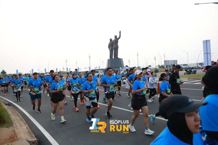 Race photo from ISOPlus Run 2024 Jakarta