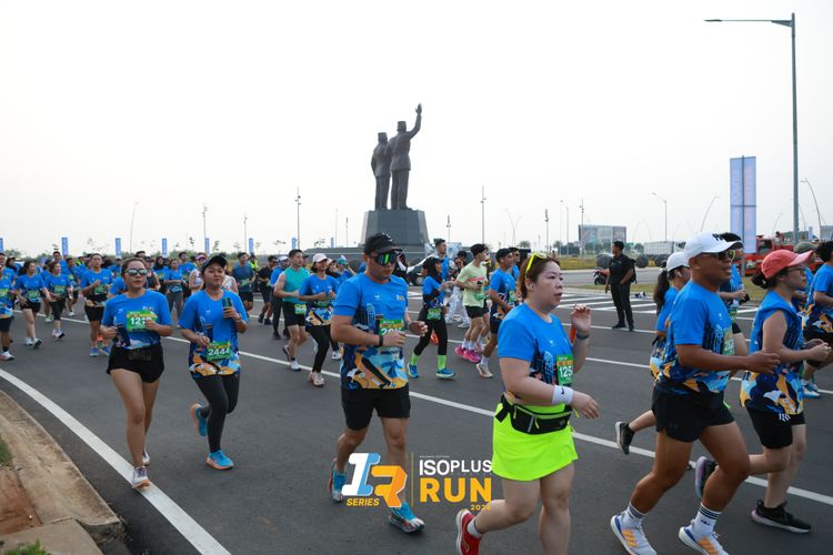 Race photo from ISOPlus Run 2024 Jakarta