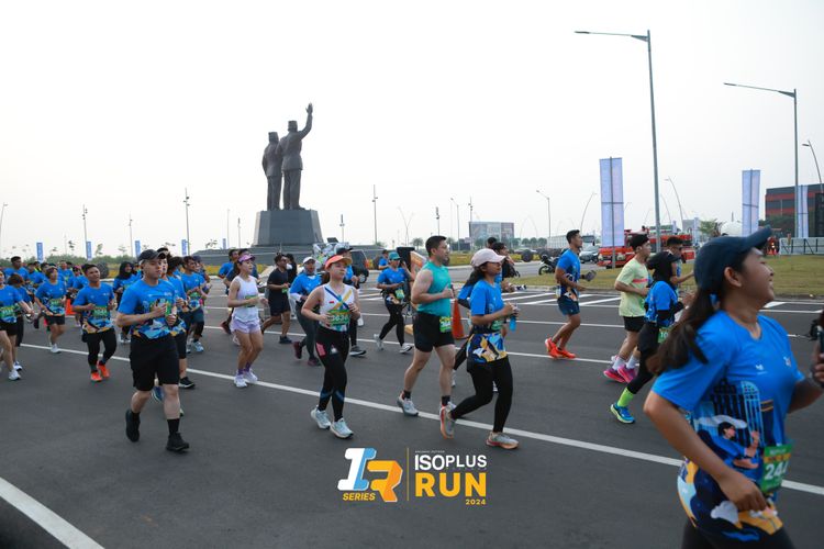Race photo from ISOPlus Run 2024 Jakarta