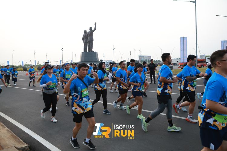 Race photo from ISOPlus Run 2024 Jakarta