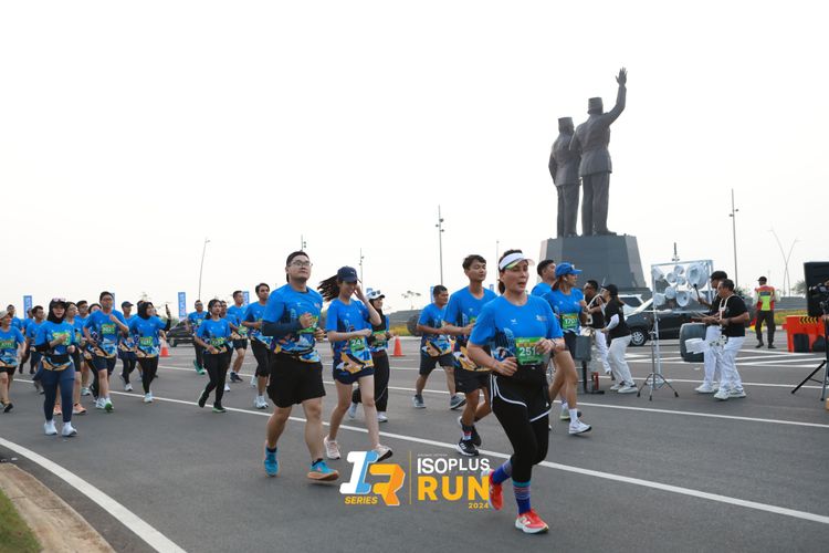 Race photo from ISOPlus Run 2024 Jakarta