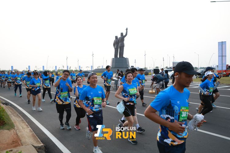 Race photo from ISOPlus Run 2024 Jakarta