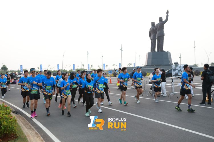 Race photo from ISOPlus Run 2024 Jakarta