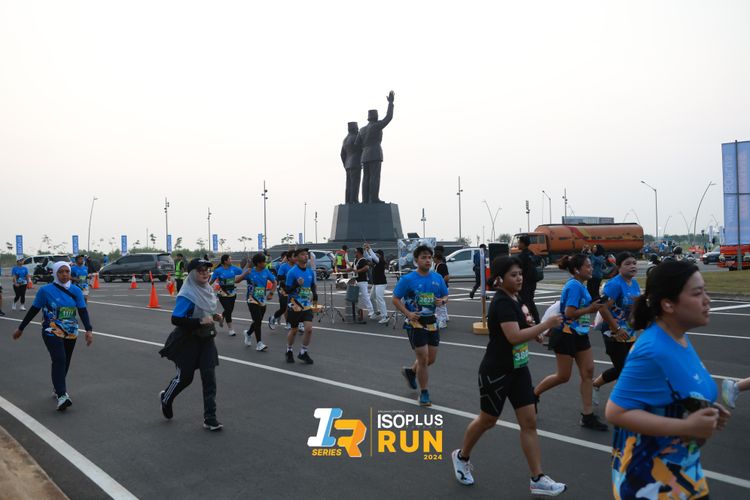 Race photo from ISOPlus Run 2024 Jakarta