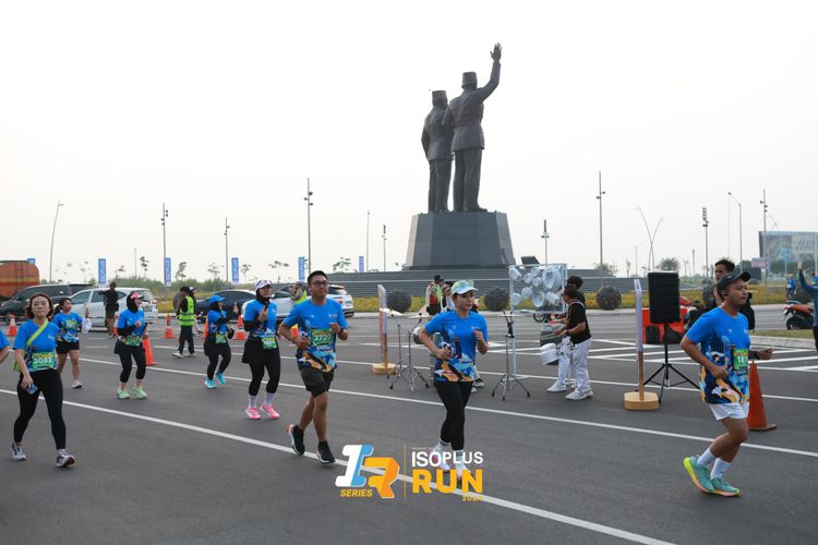 Race photo from ISOPlus Run 2024 Jakarta