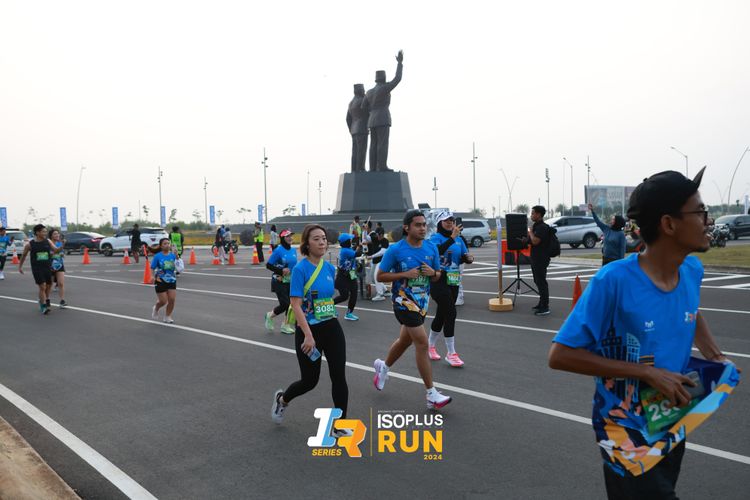 Race photo from ISOPlus Run 2024 Jakarta