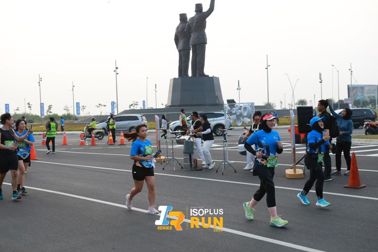Race photo from ISOPlus Run 2024 Jakarta