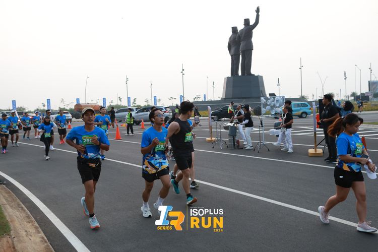 Race photo from ISOPlus Run 2024 Jakarta