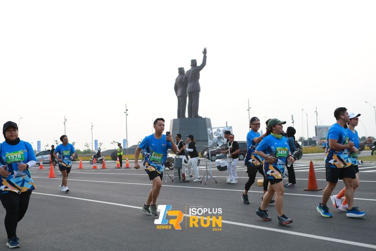 Race photo from ISOPlus Run 2024 Jakarta