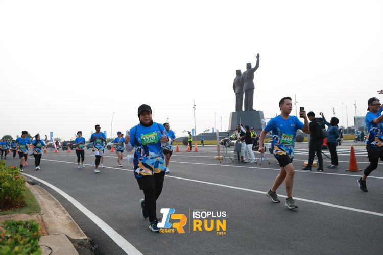 Race photo from ISOPlus Run 2024 Jakarta